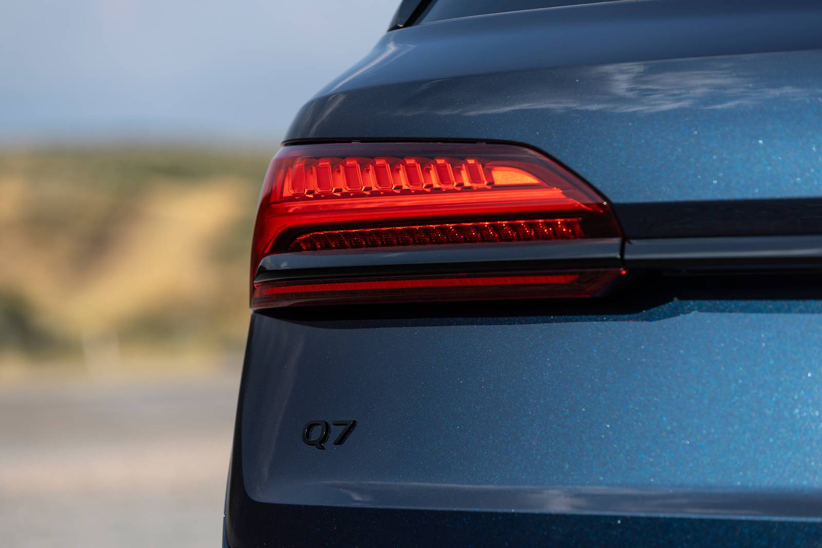 2025 Audi Q7 front safety EDETAIL