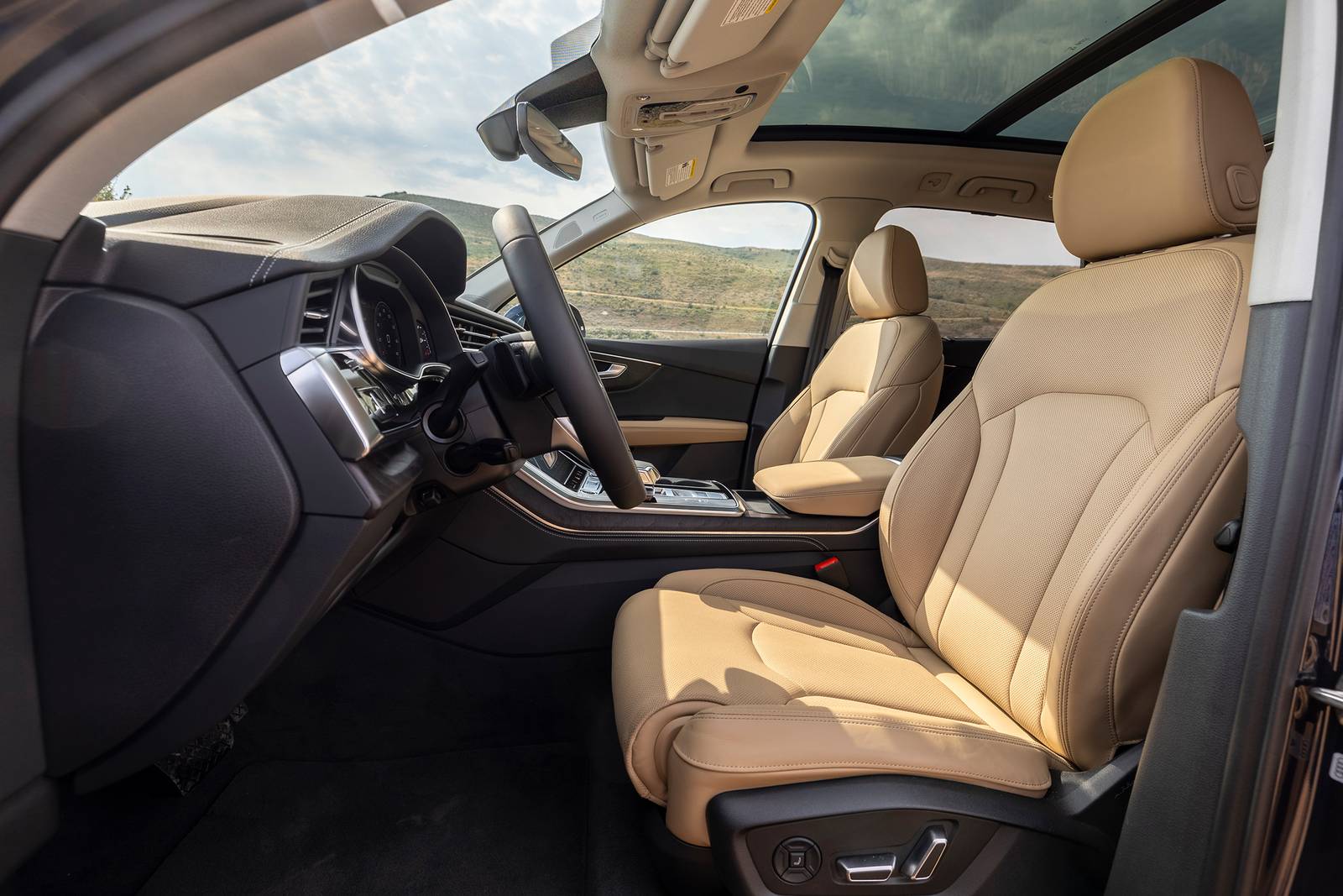 2025 Audi Q7 interior I