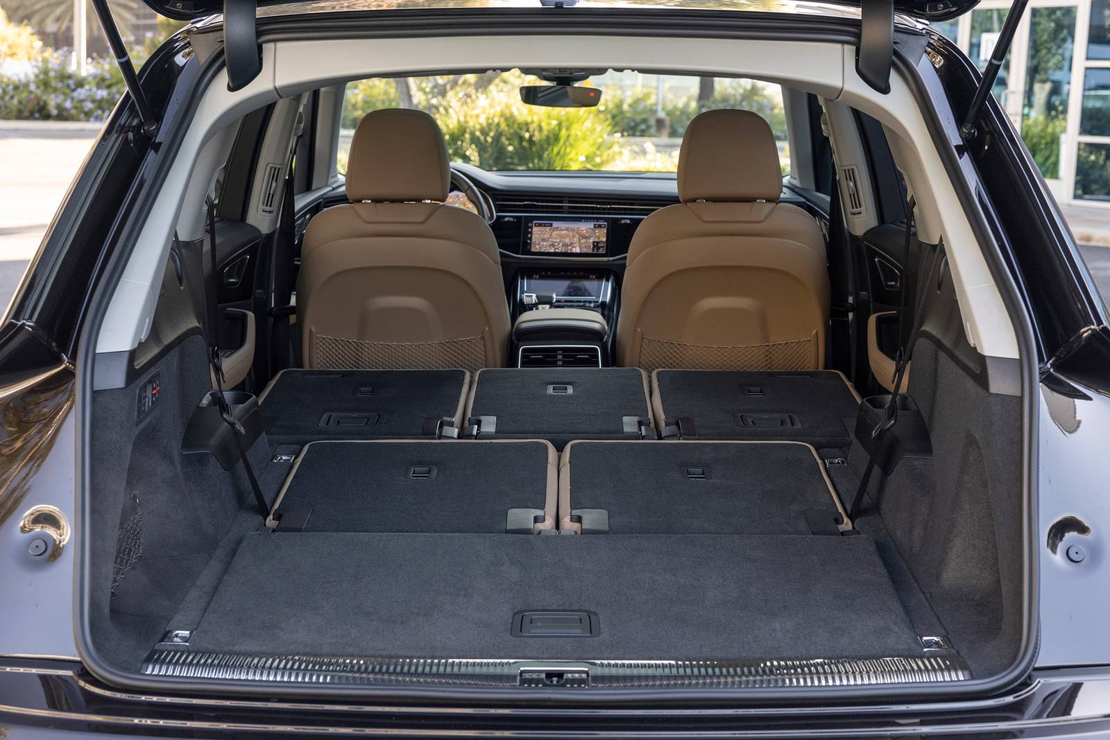 2025 Audi Q7 interior RSD