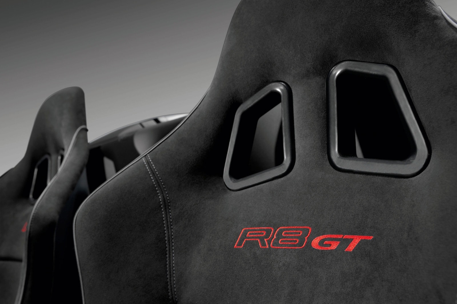 2012 Audi R8 front safety DETAIL