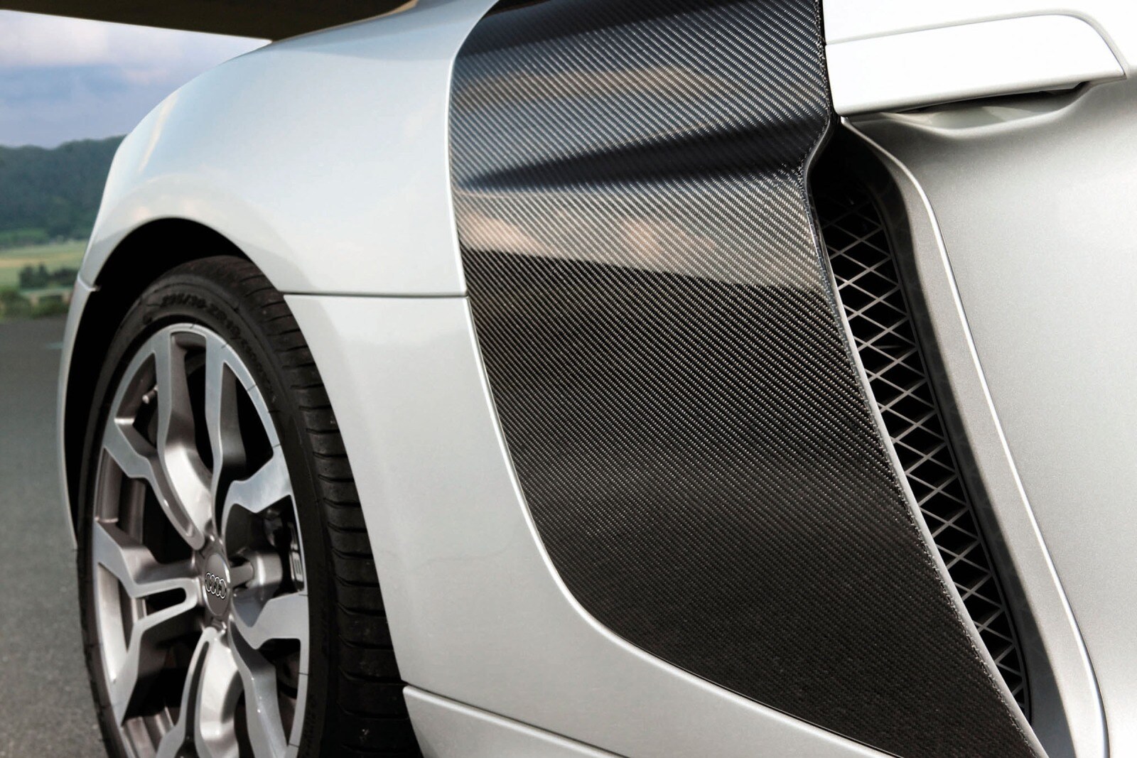 2012 Audi R8 exterior EDETAIL
