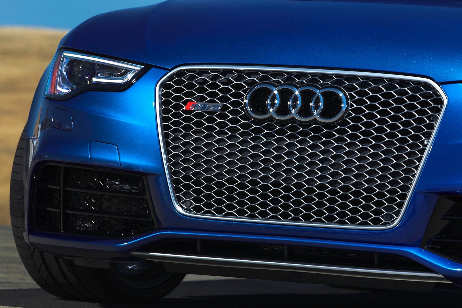 2015 Audi RS 5 exterior FBDG