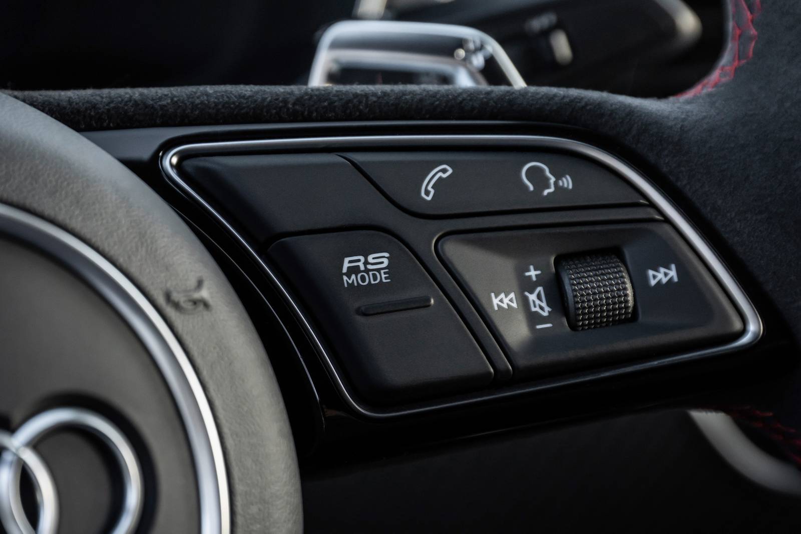 2021 Audi RS 5 interior AUXCTRL