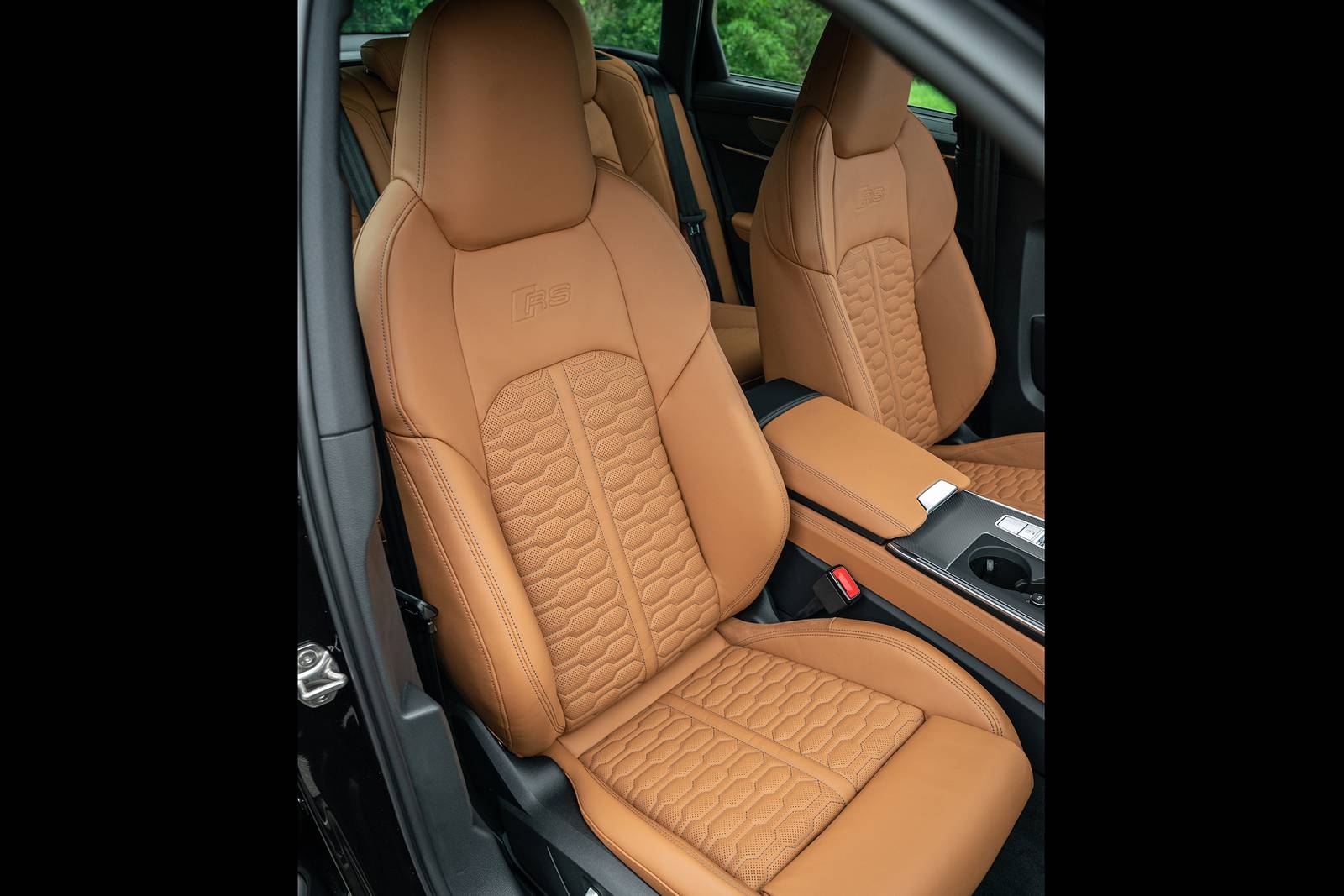 2021 Audi RS 6 interior DETAIL
