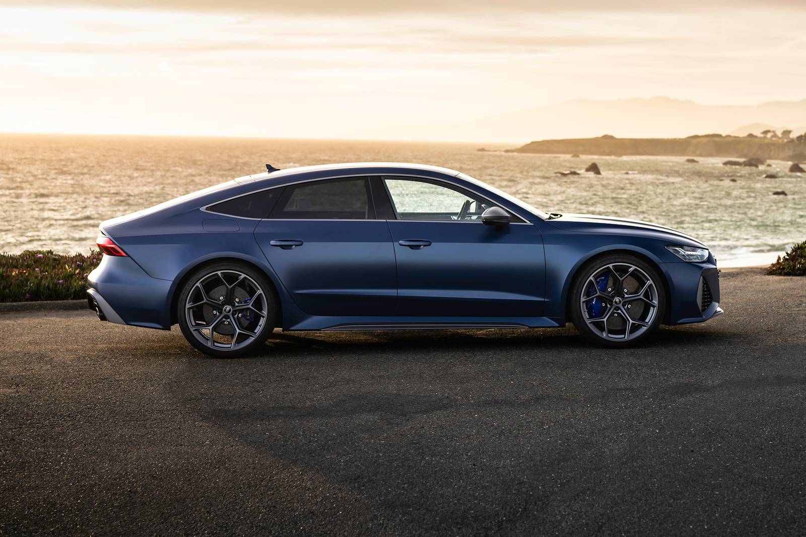 2024 Audi RS 7 performance Sedan Profile