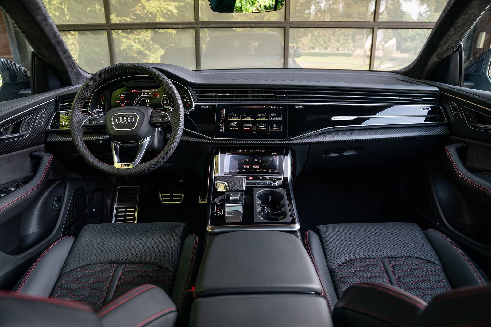 2020 Audi RS Q8 interior D