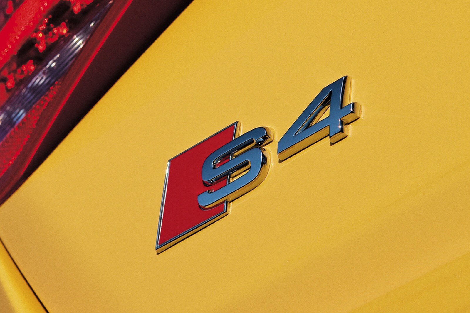 2010 Audi S4 exterior RBDG