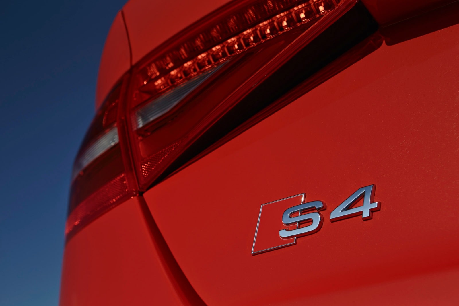 2015 Audi S4 front safety RBDG