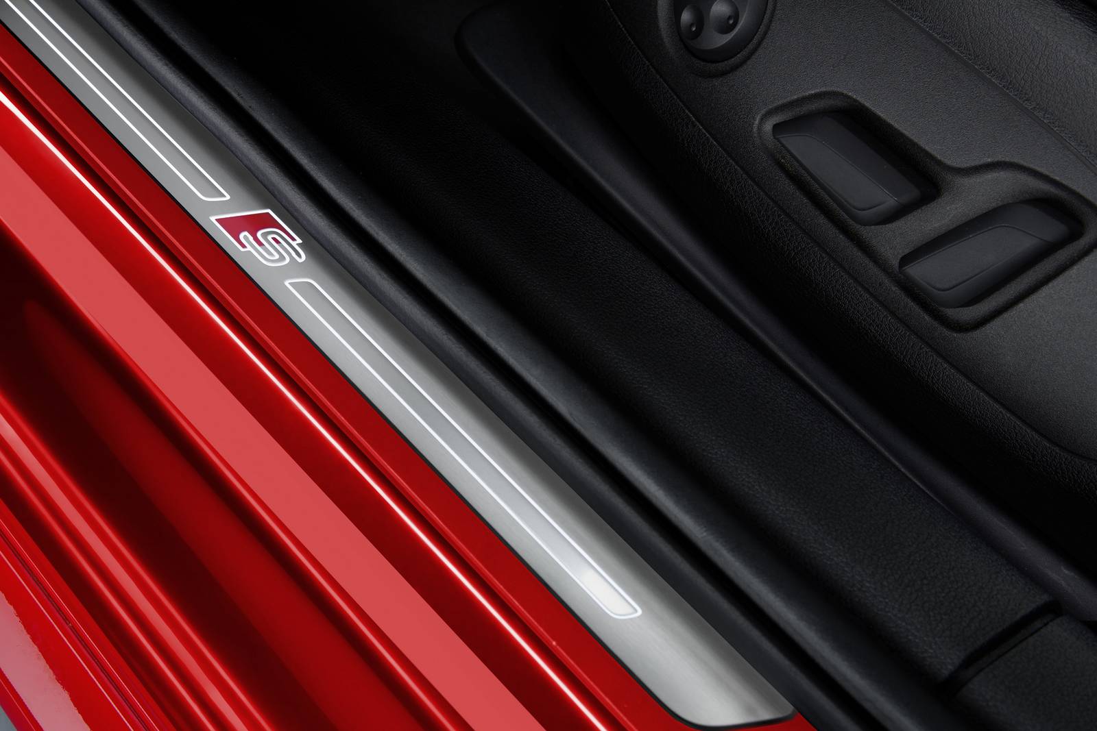 2018 Audi S4 interior DETAIL