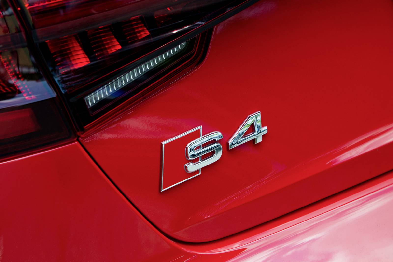 2018 Audi S4 — OEM photo 4