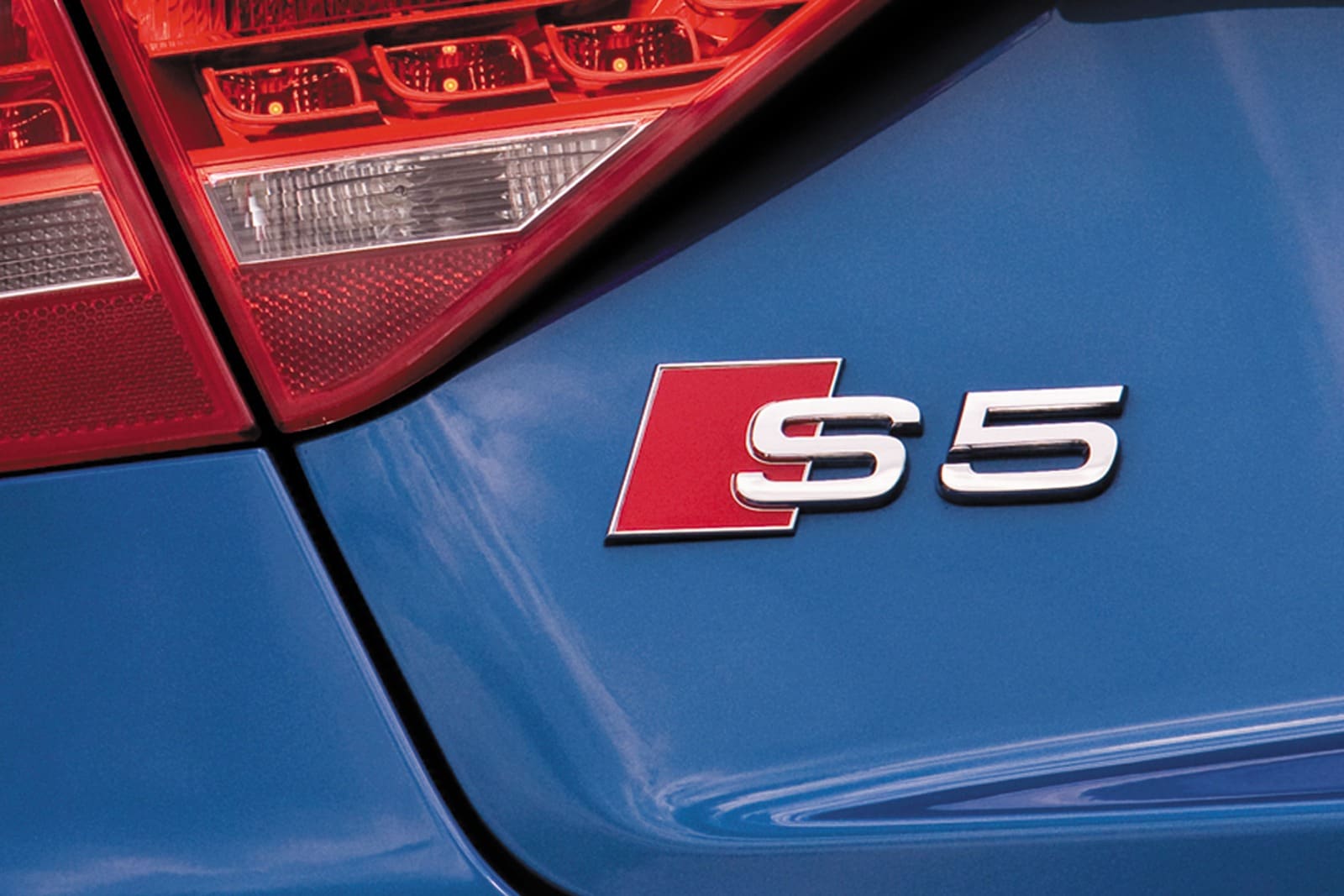 2010 Audi S5 exterior RBDG