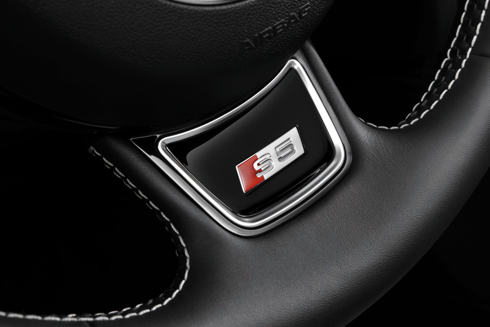 2013 Audi S5 interior DETAIL