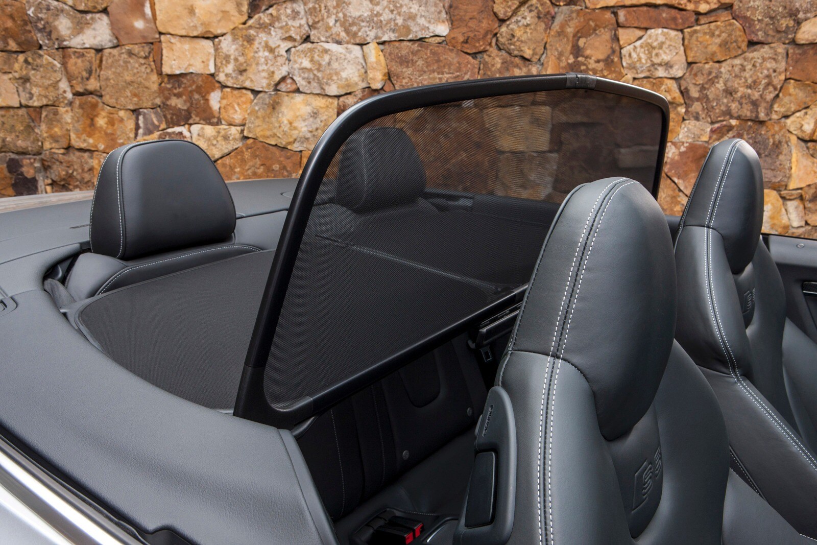 2017 Audi S5 interior DETAIL