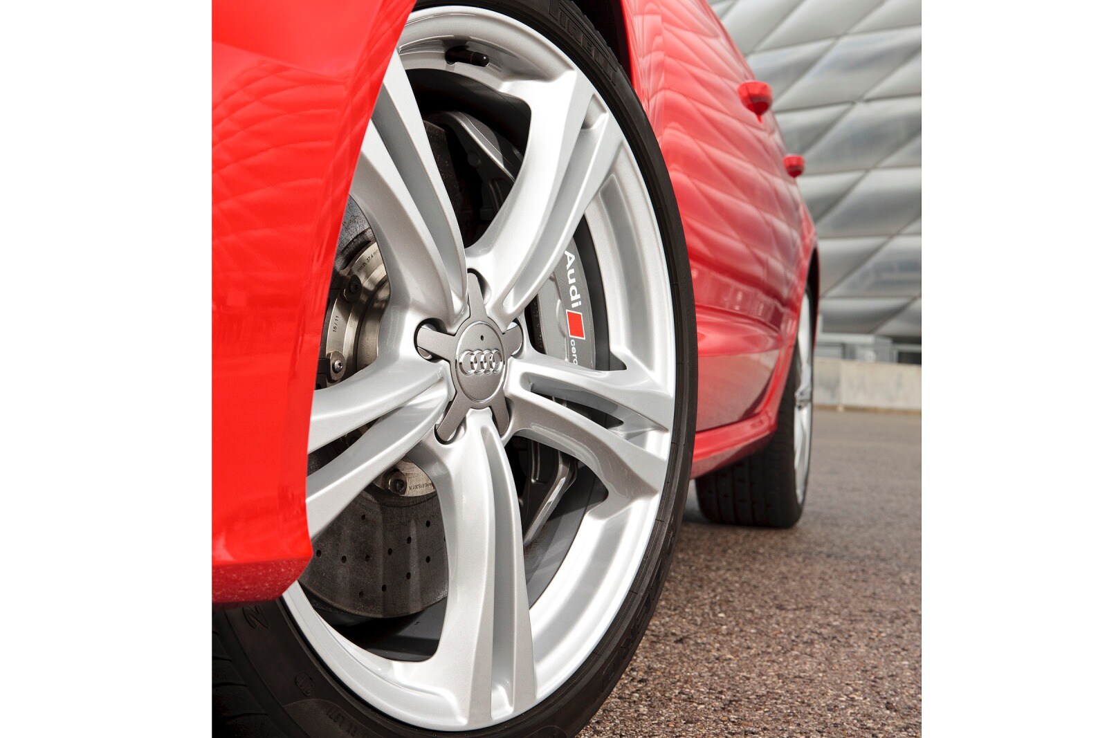 2013 Audi S6 front safety W