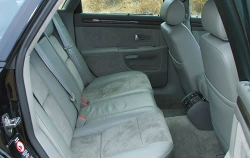 2001 Audi S8 interior RI