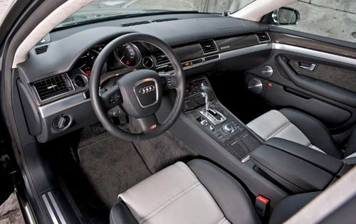 2007 Audi S8 interior I