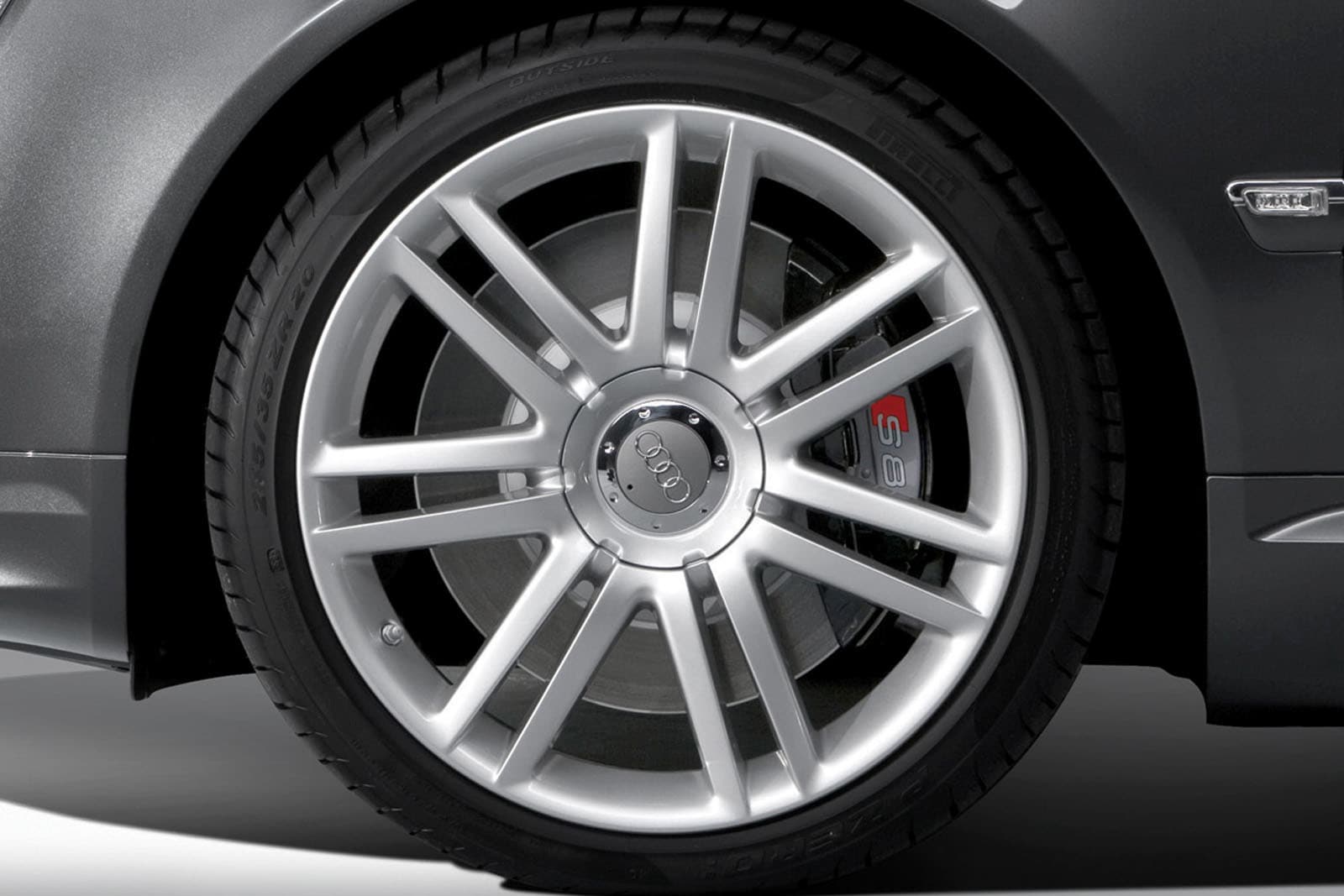 2007 Audi S8 exterior W