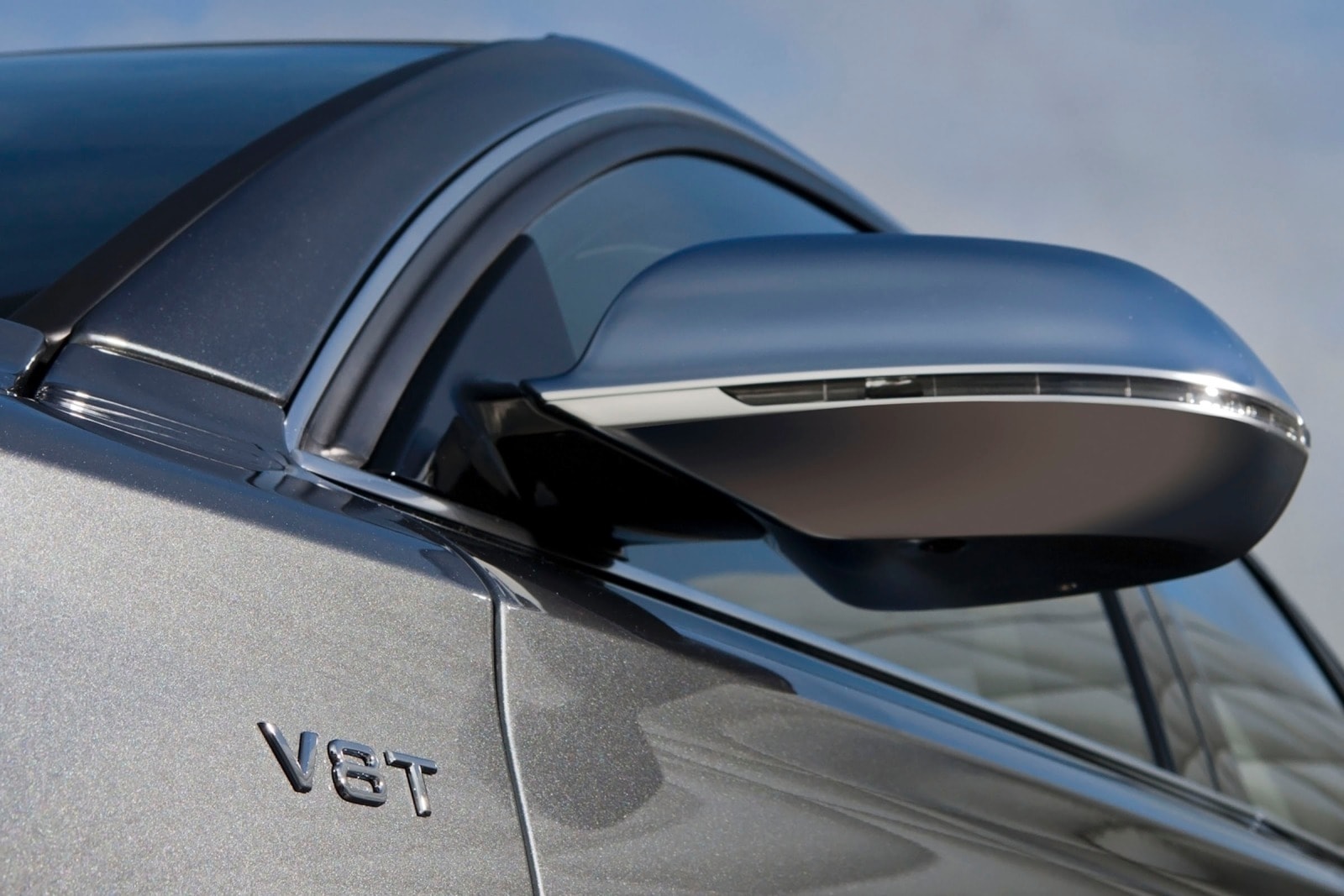 2013 Audi S8 exterior EDETAIL