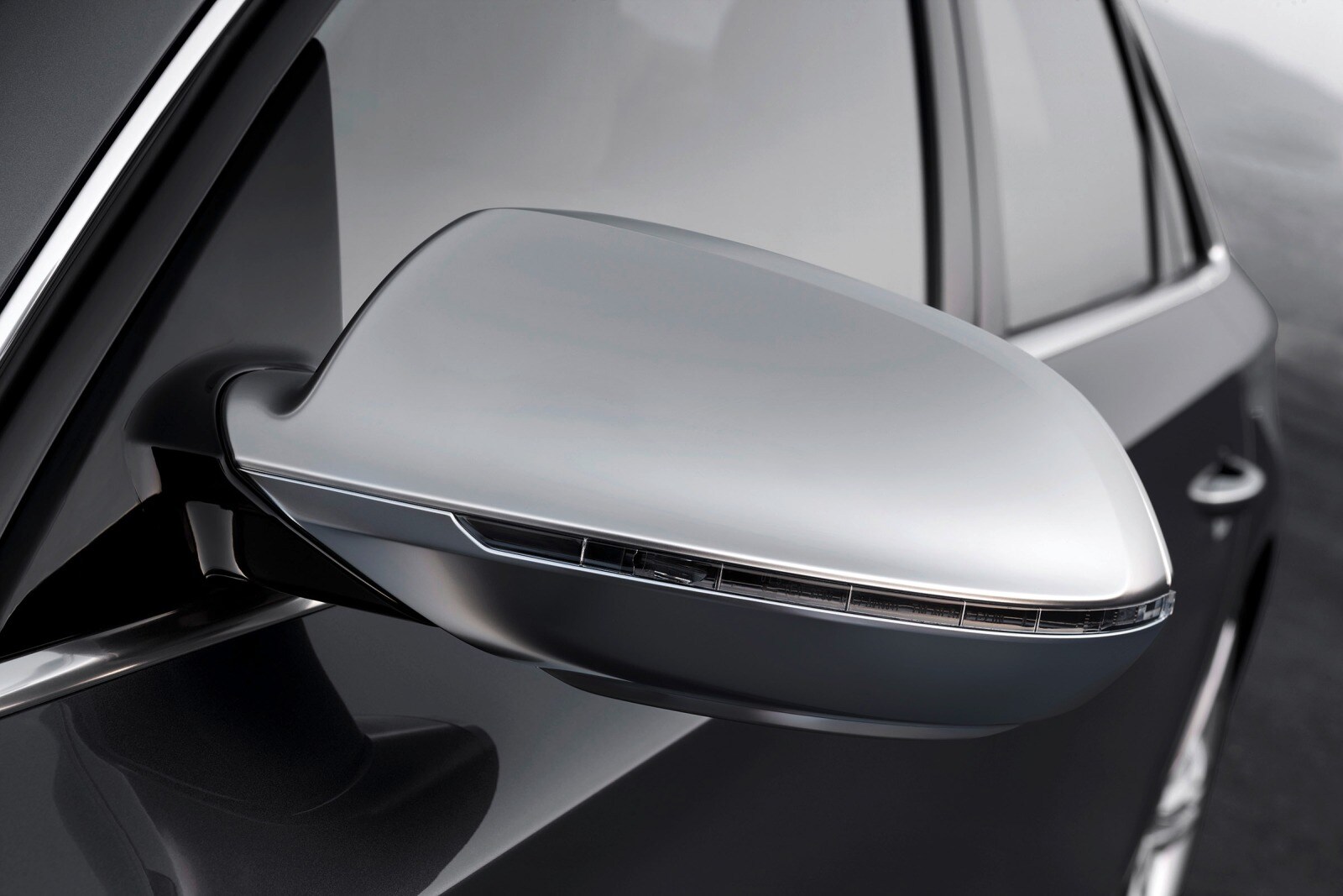 2015 Audi S8 exterior EDETAIL