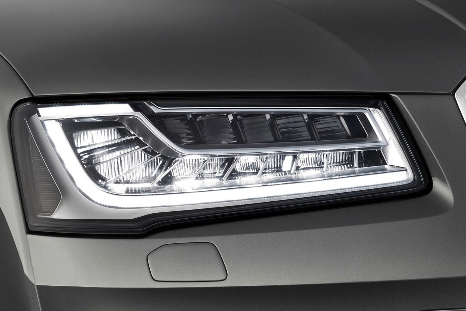 2015 Audi S8 exterior EDETAIL