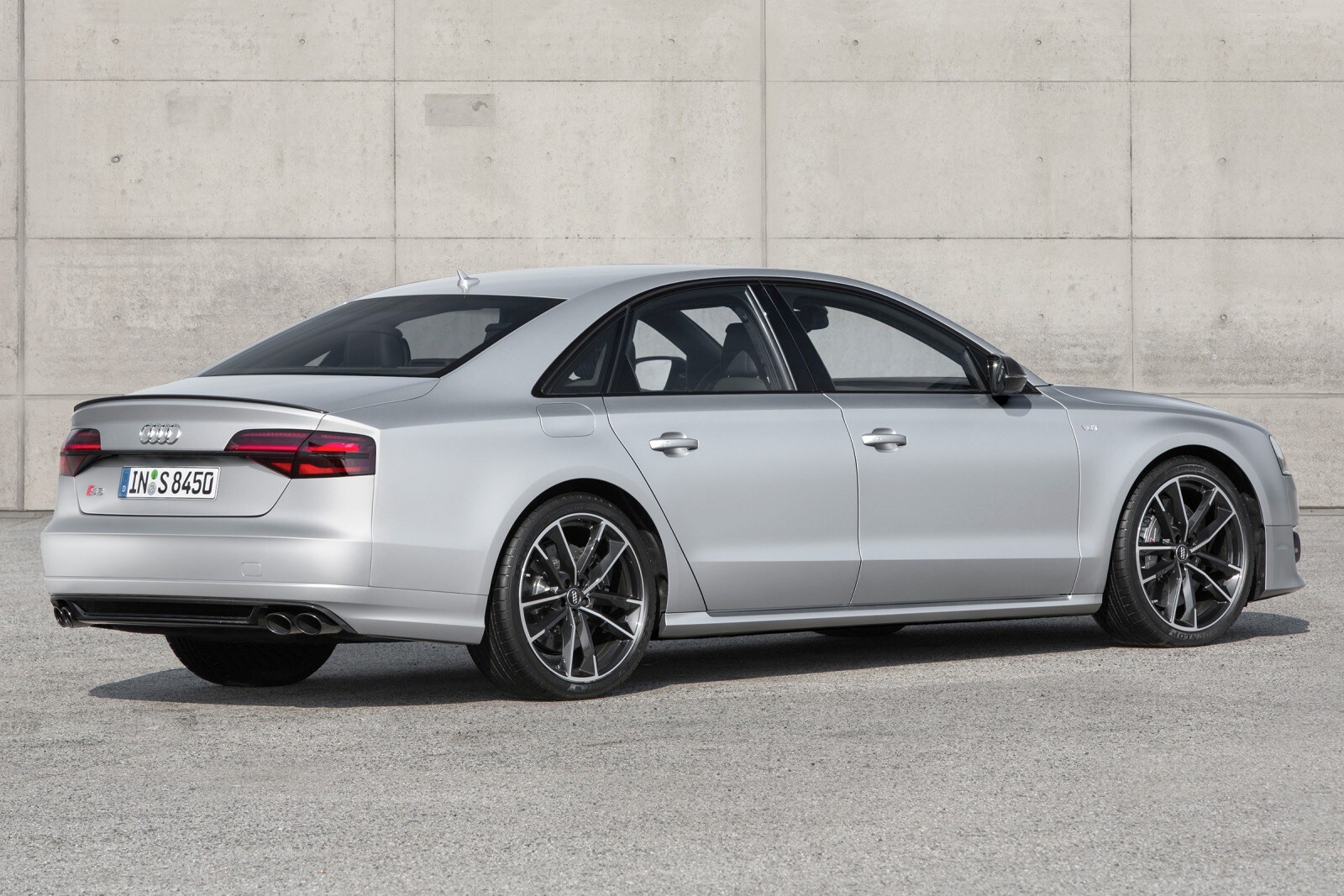 2016 Audi S8 plus quattro Sedan Exterior
