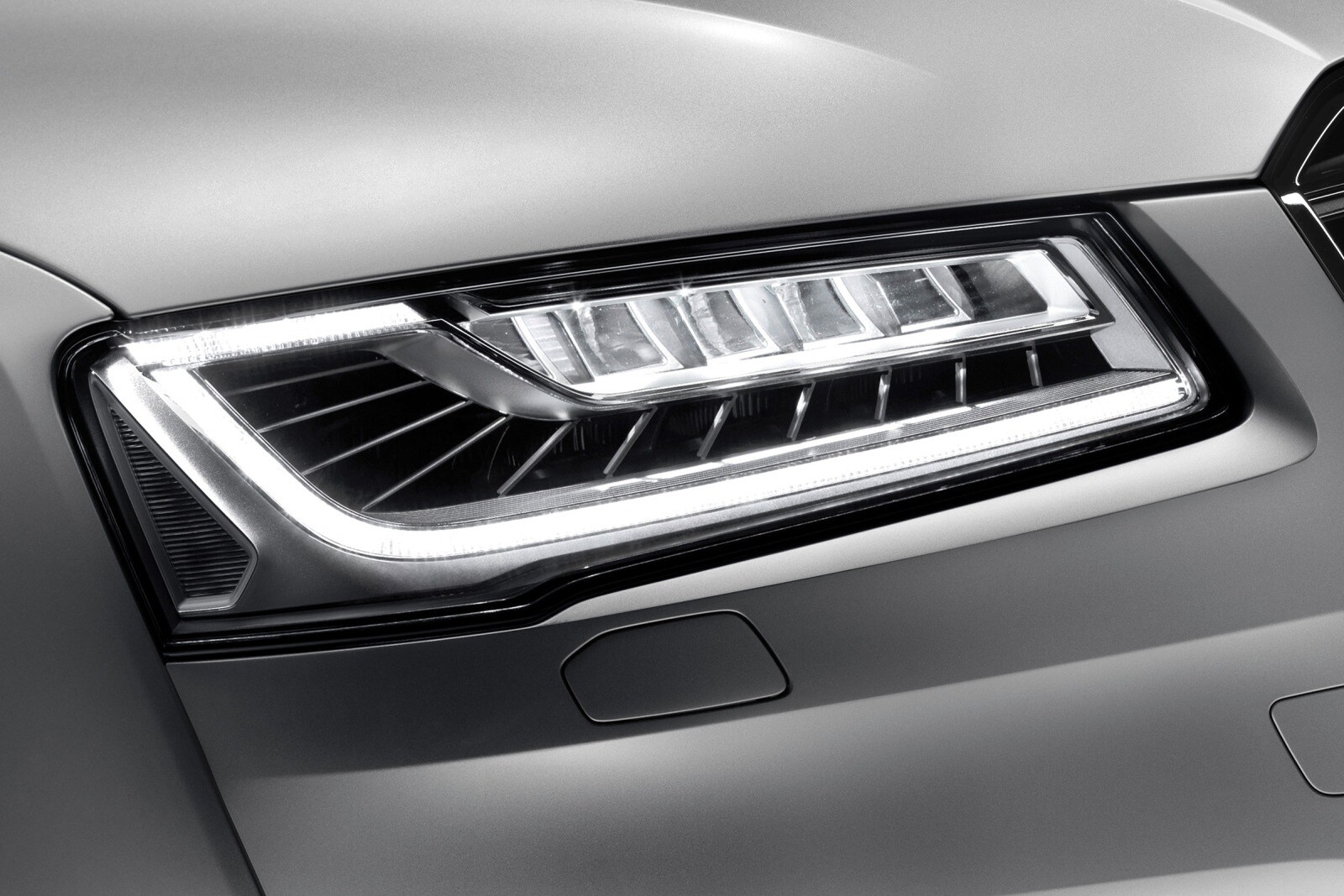 2016 Audi S8 exterior EDETAIL