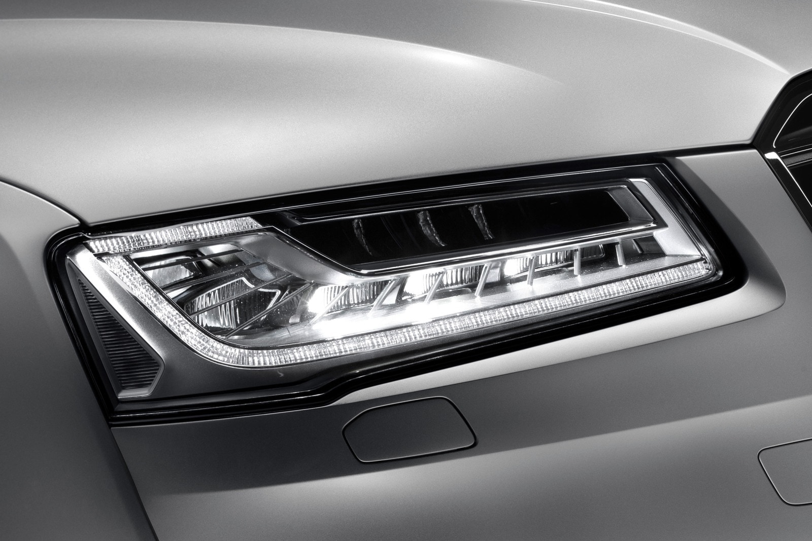 2018 Audi S8 exterior EDETAIL