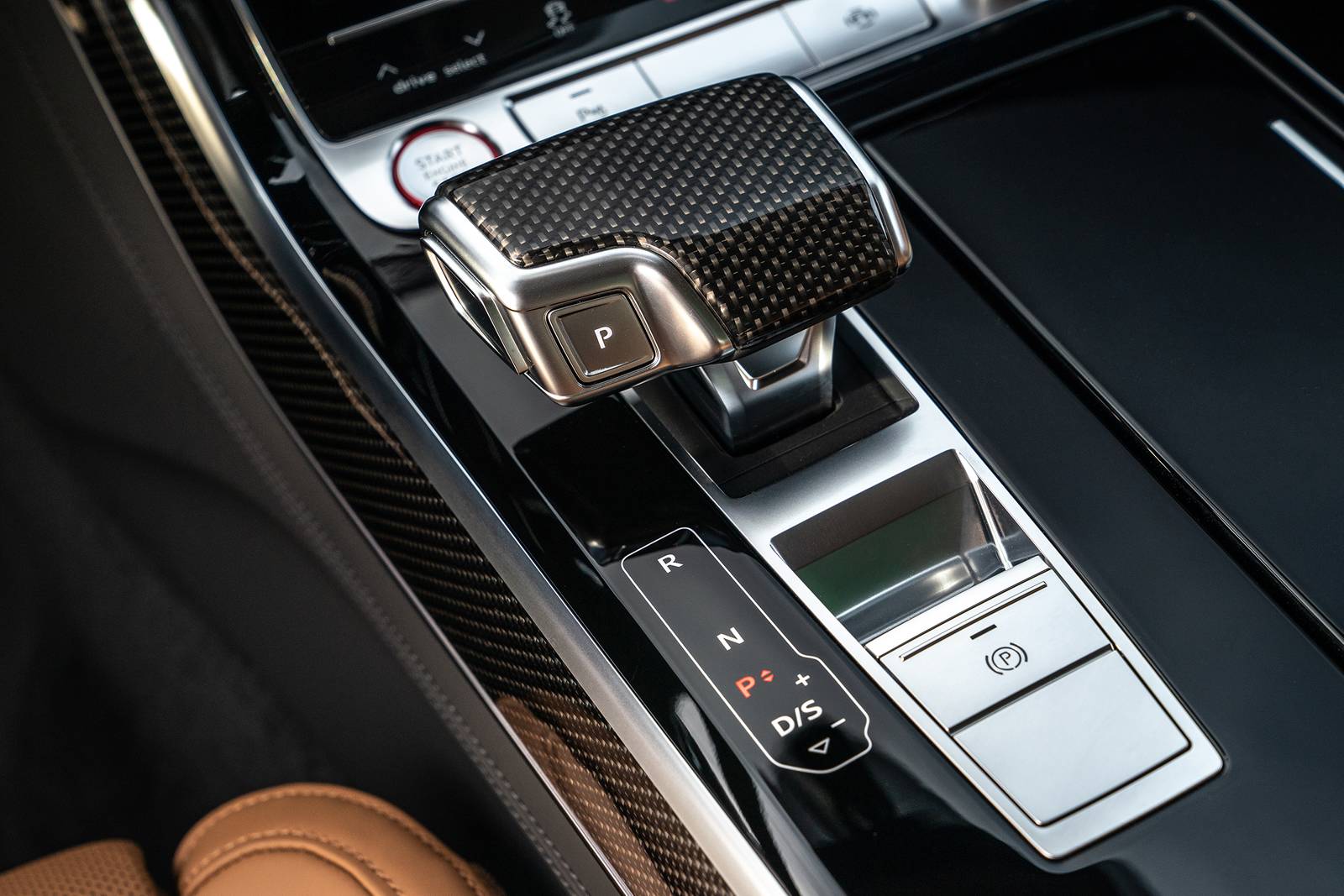2021 Audi S8 interior SHF