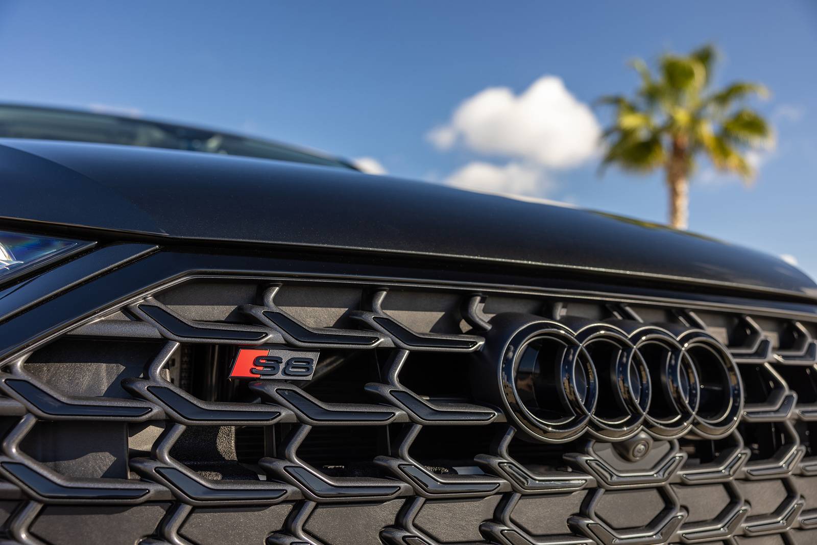 2022 Audi S8 exterior FBDG