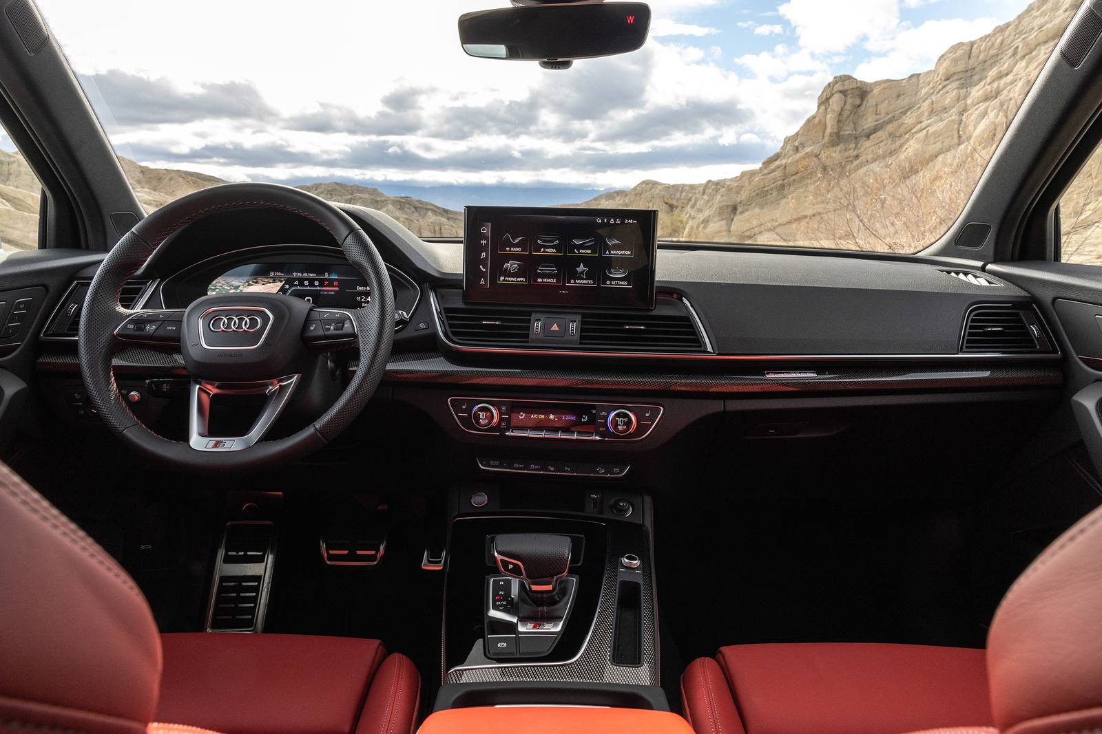 2023 Audi SQ5 Sportback interior D