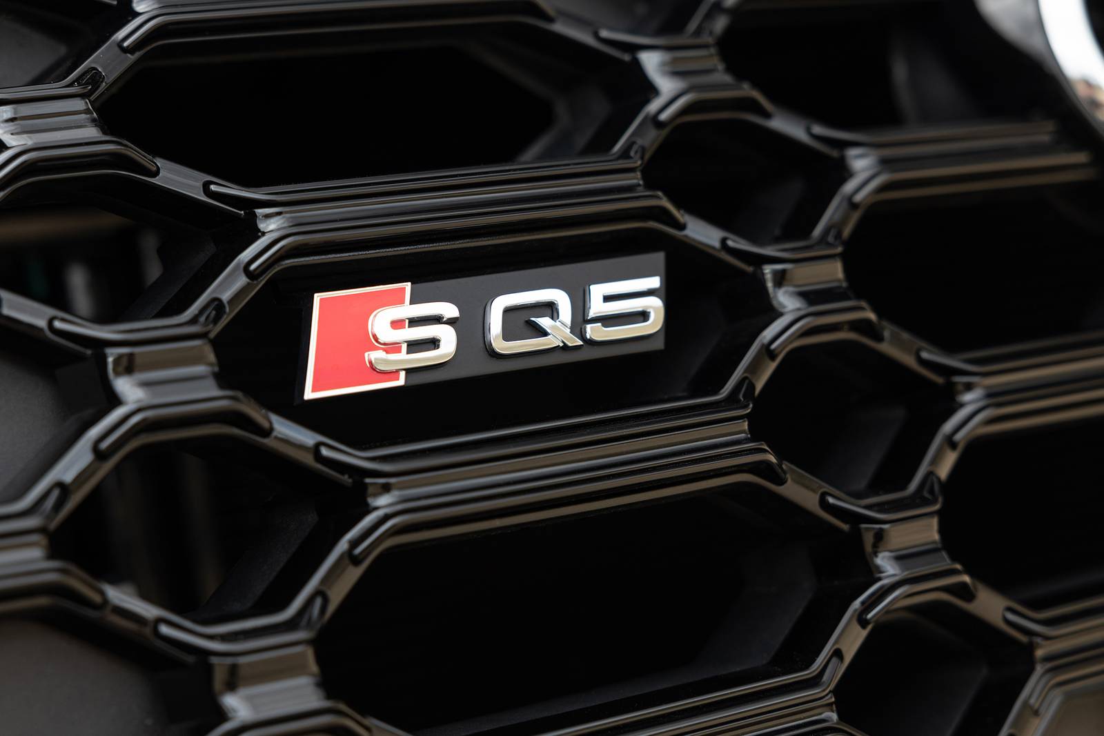2023 Audi SQ5 Sportback exterior FBDG