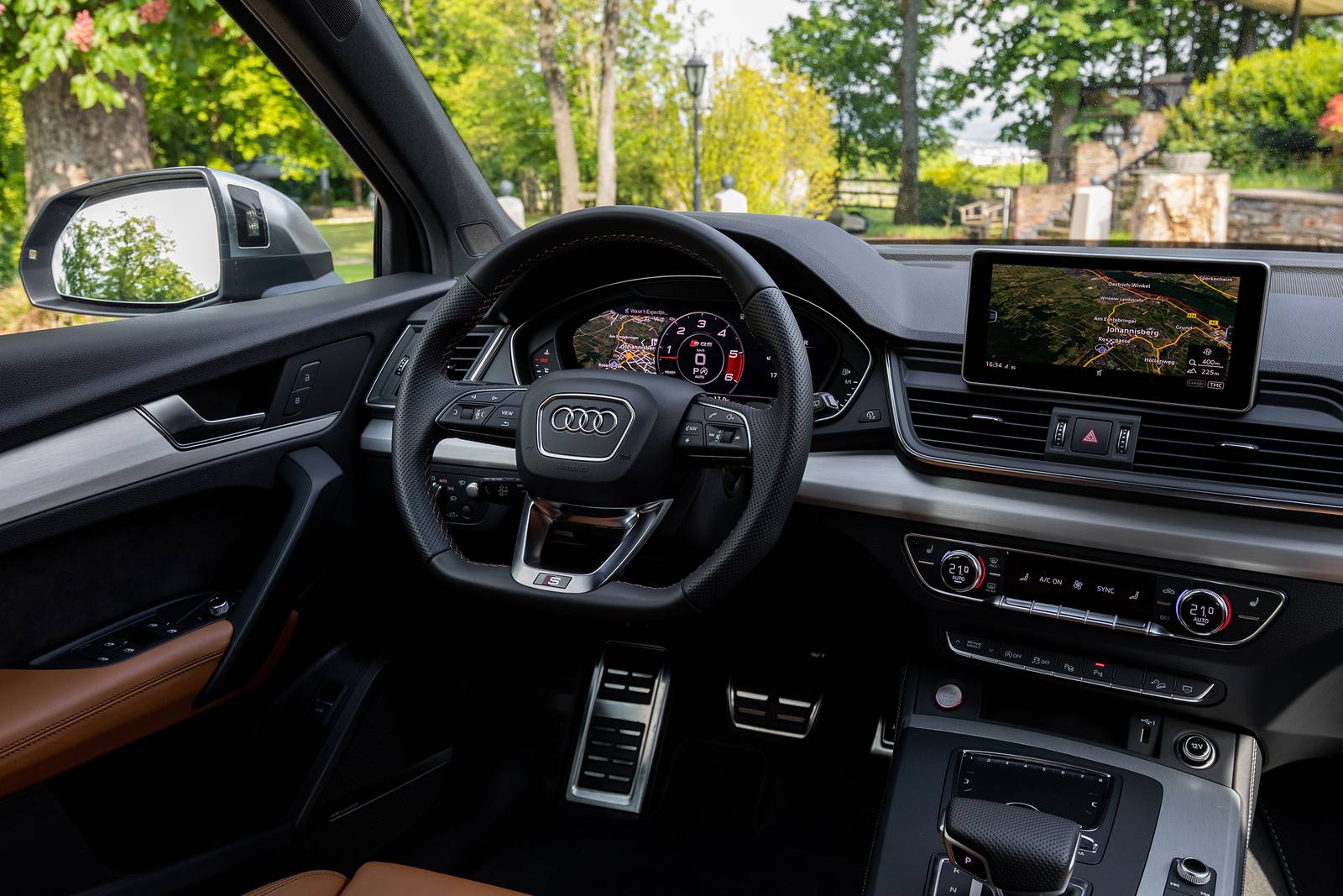 2020 Audi Sq5 interior SWD