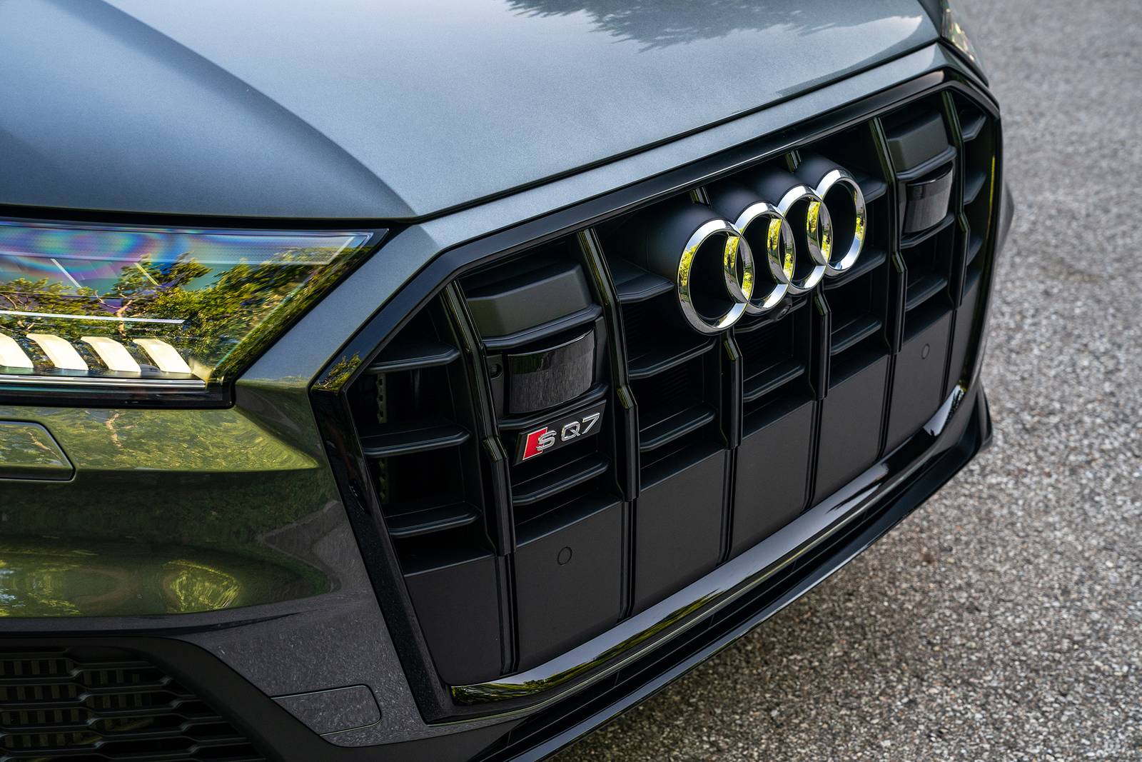 2020 Audi SQ7 front safety FBDG