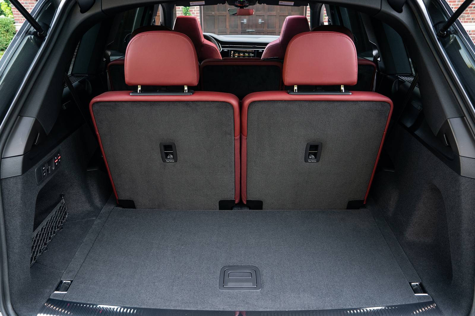 2021 Audi SQ7 interior CARGO