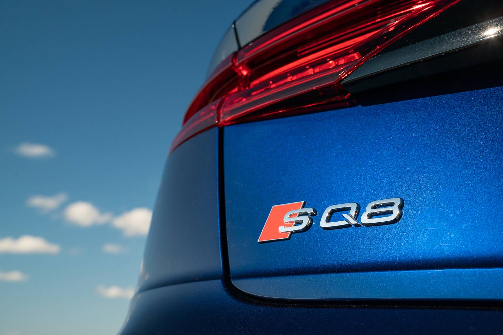 2020 Audi SQ8 — OEM photo 3