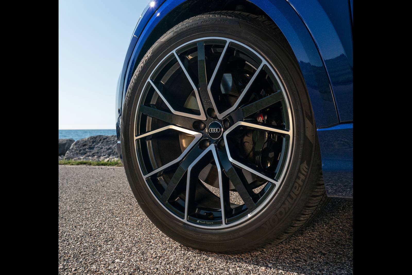 2020 Audi SQ8 — OEM photo 5