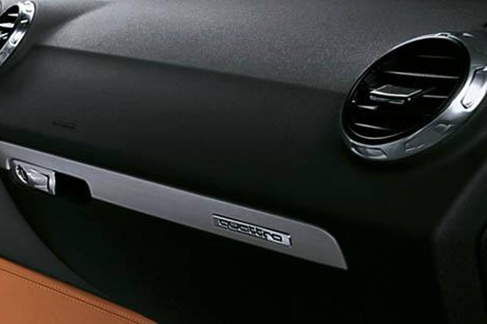 2011 Audi TTS interior DETAIL