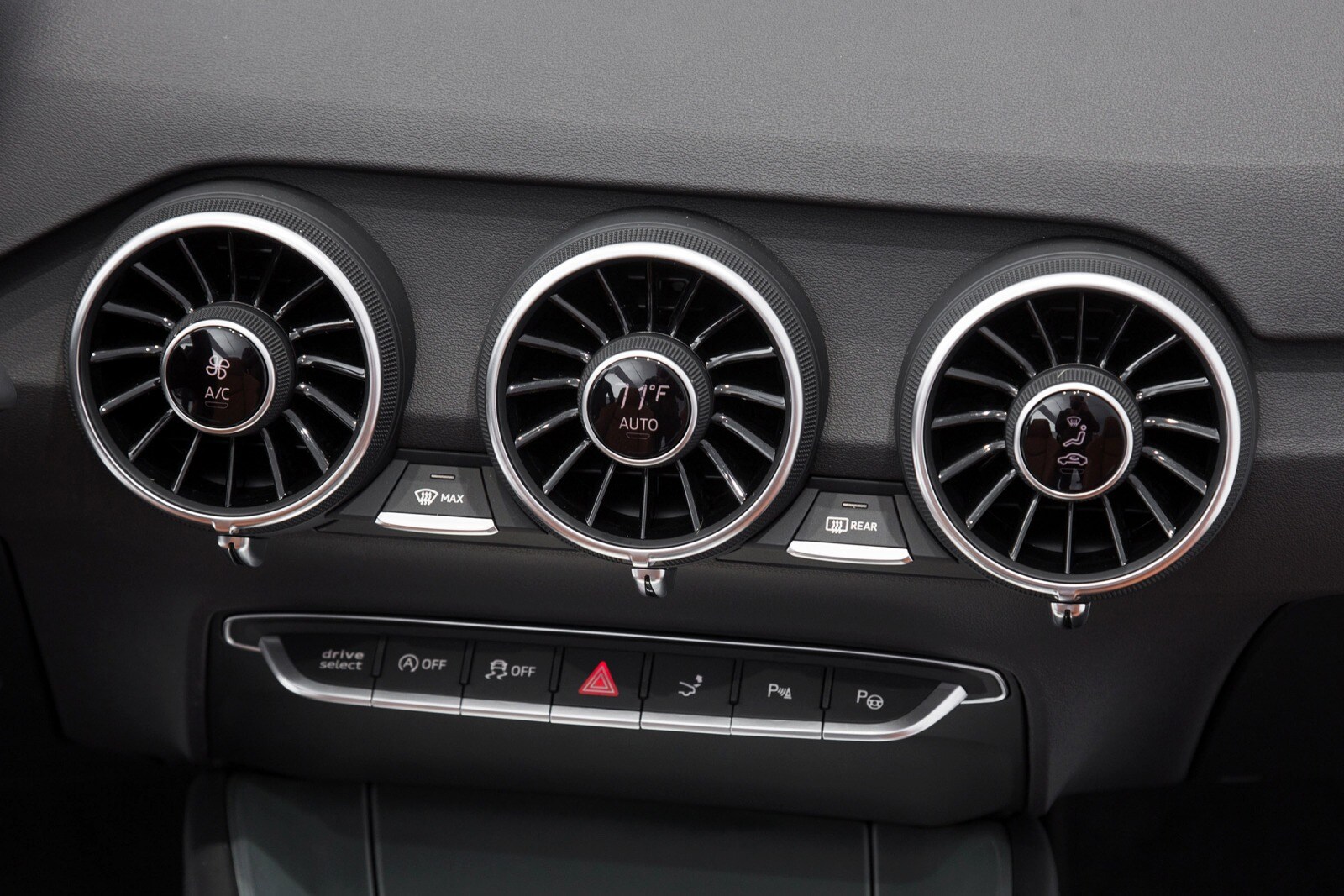 2017 Audi TT interior CC