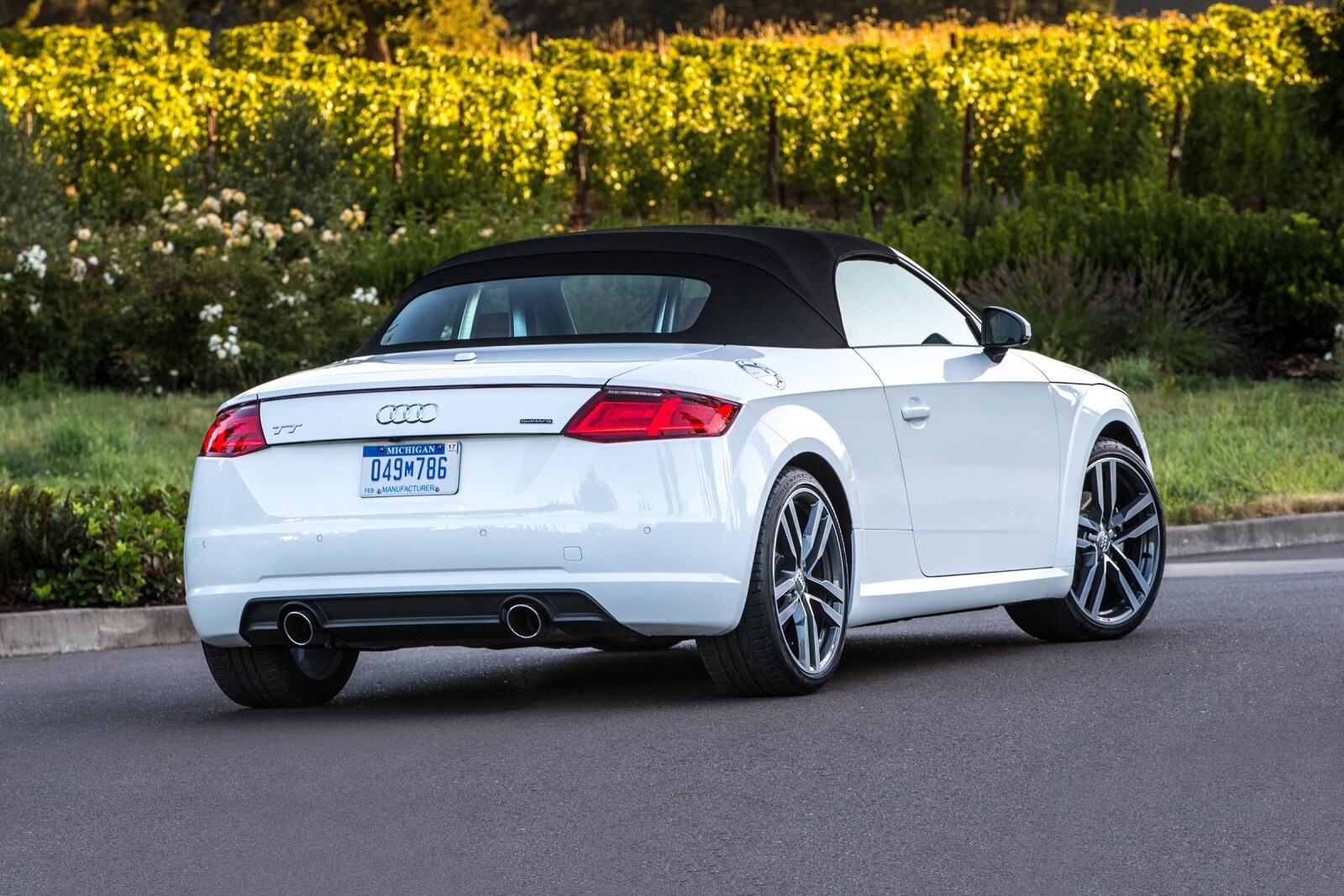 2018 Audi TT — OEM photo 5