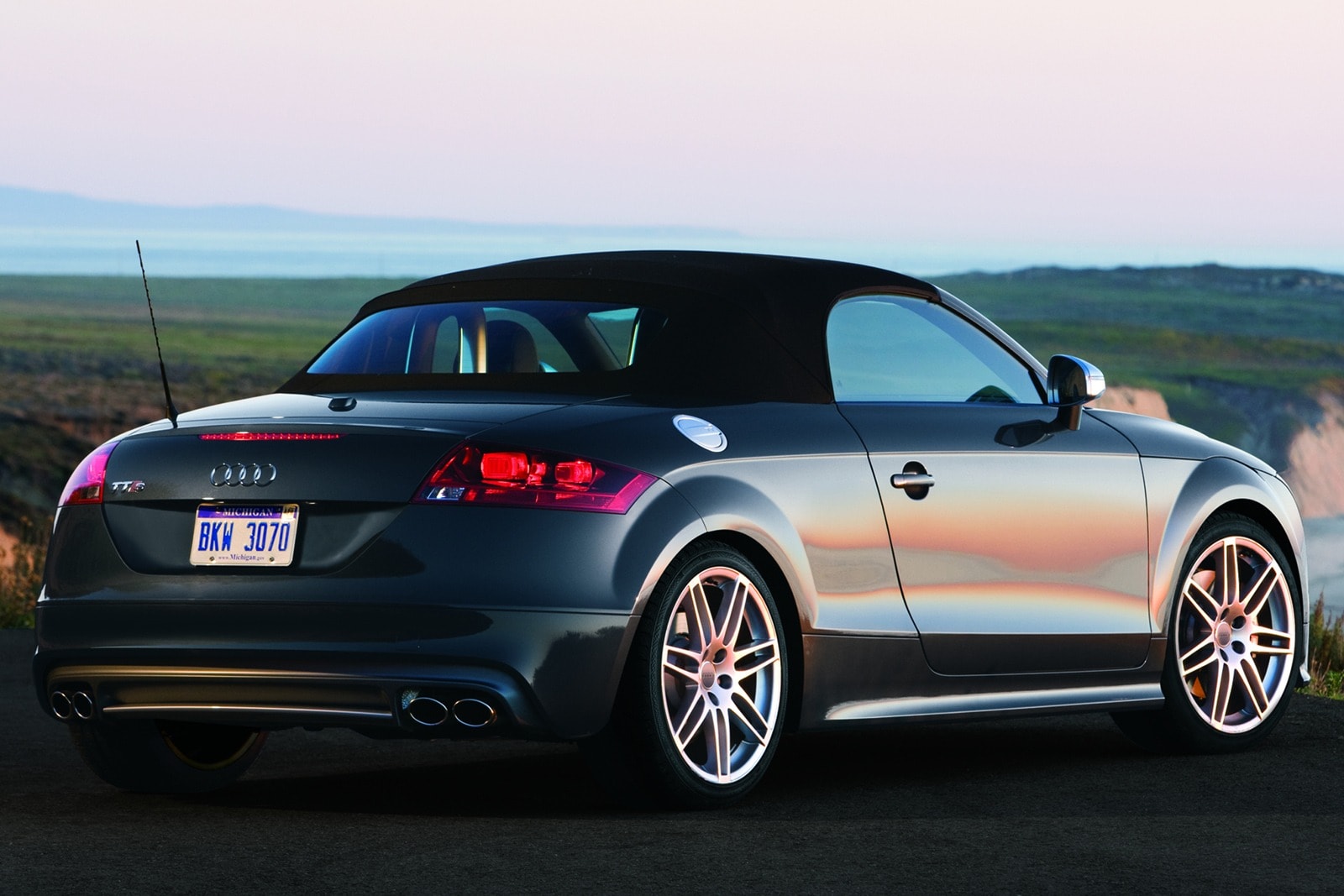 2010 Audi Tt exterior FQ