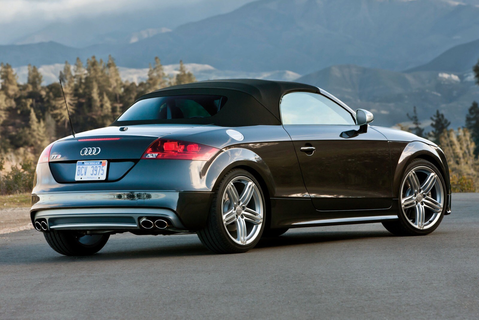 2013 Audi TTS Convertible Exterior