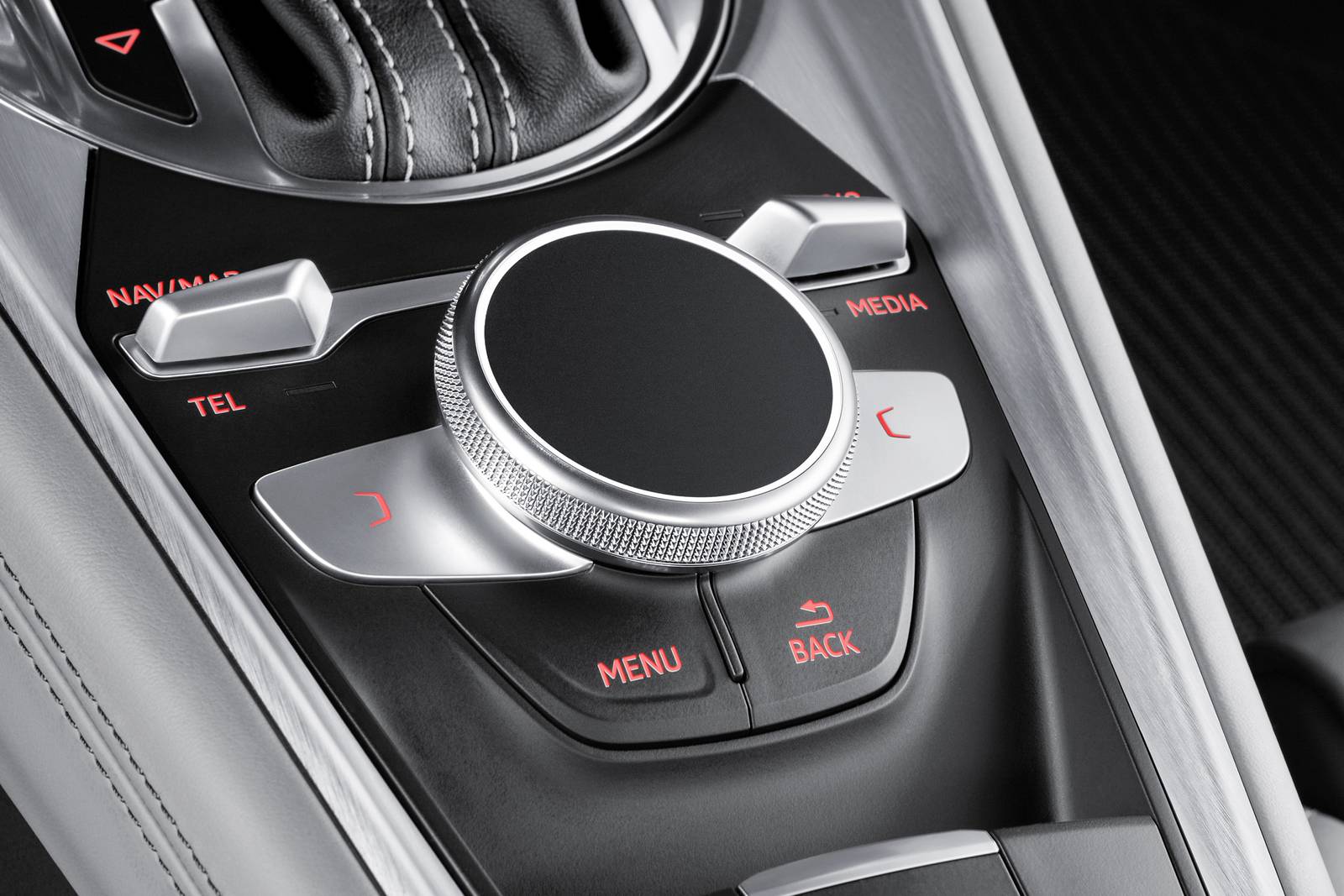 2019 Audi TTS interior AUXCTRL