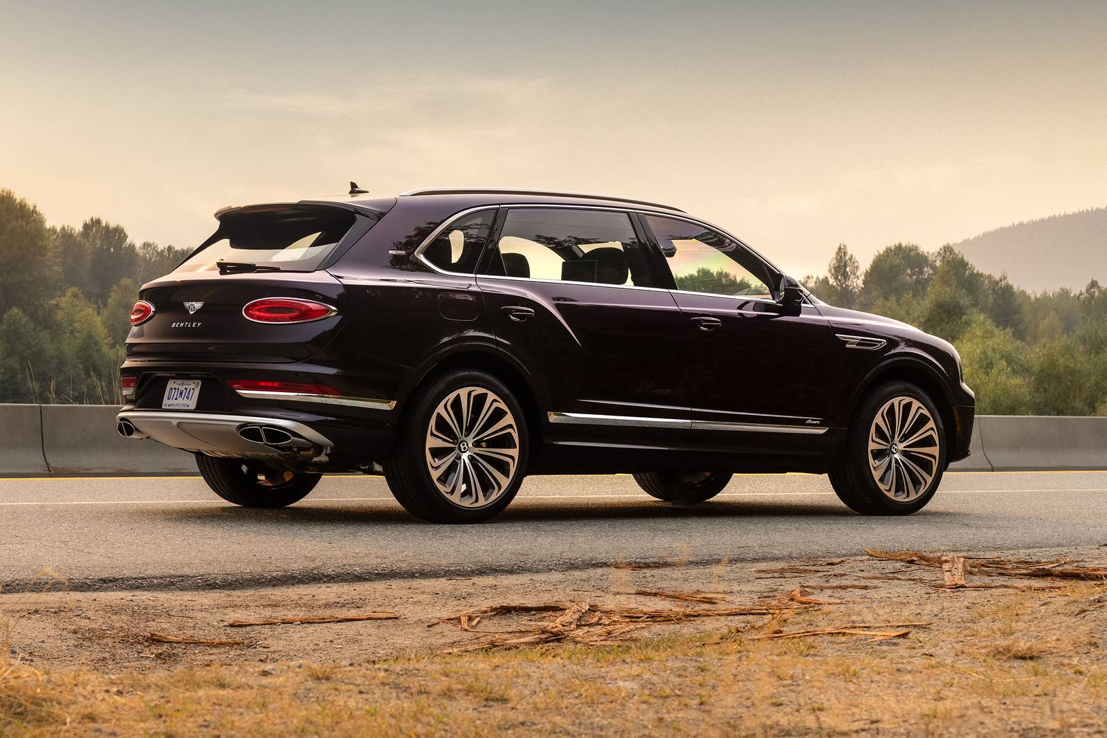 2023 Bentley Bentayga exterior FQ
