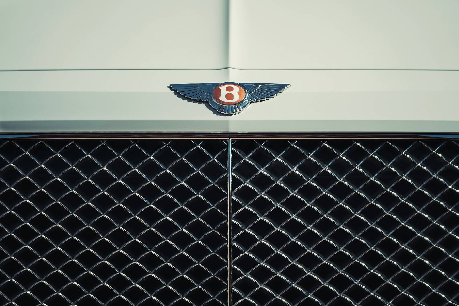 2020 Bentley Bentayga exterior FBDG