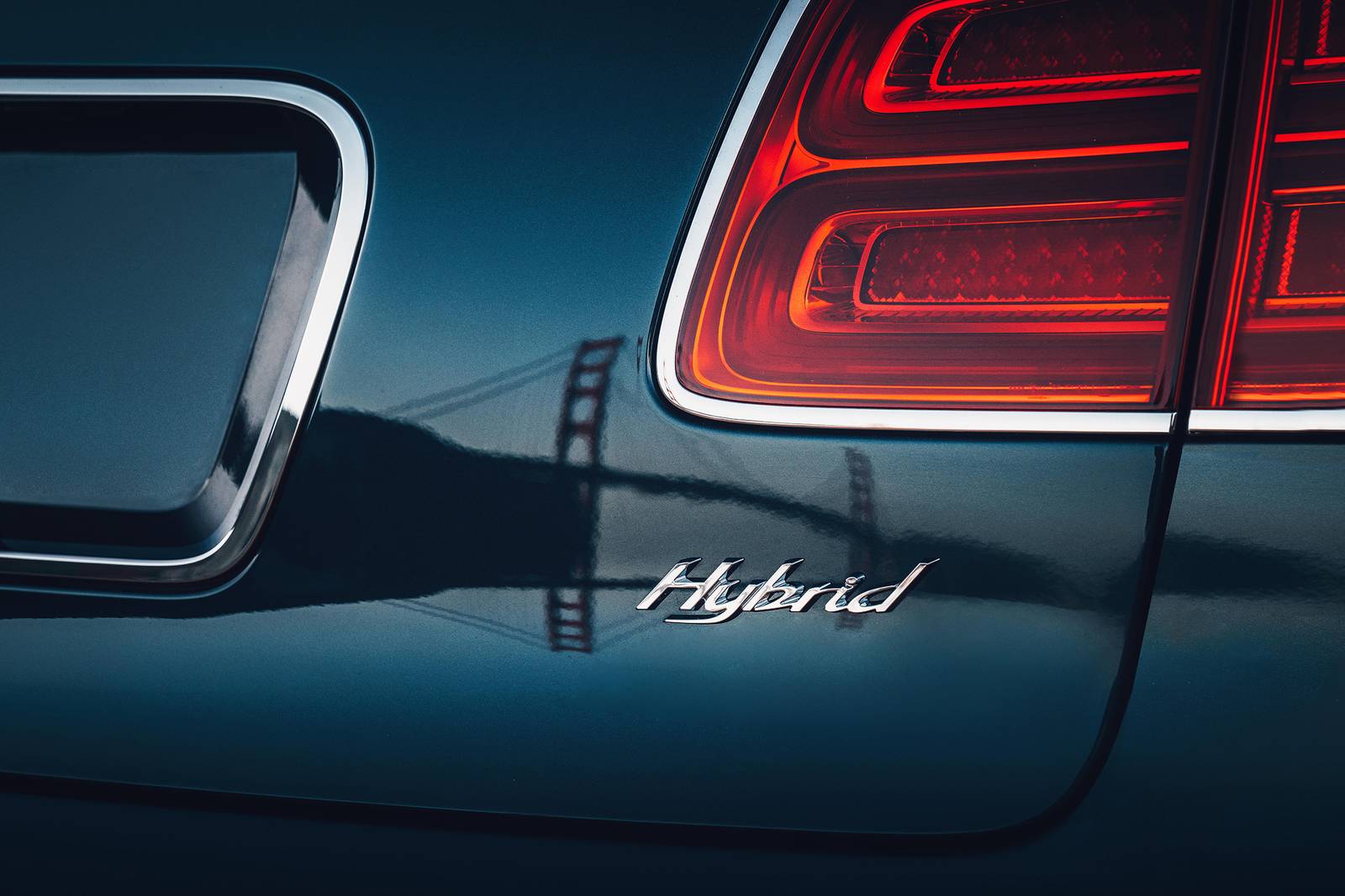 2020 Bentley Bentayga exterior RBDG