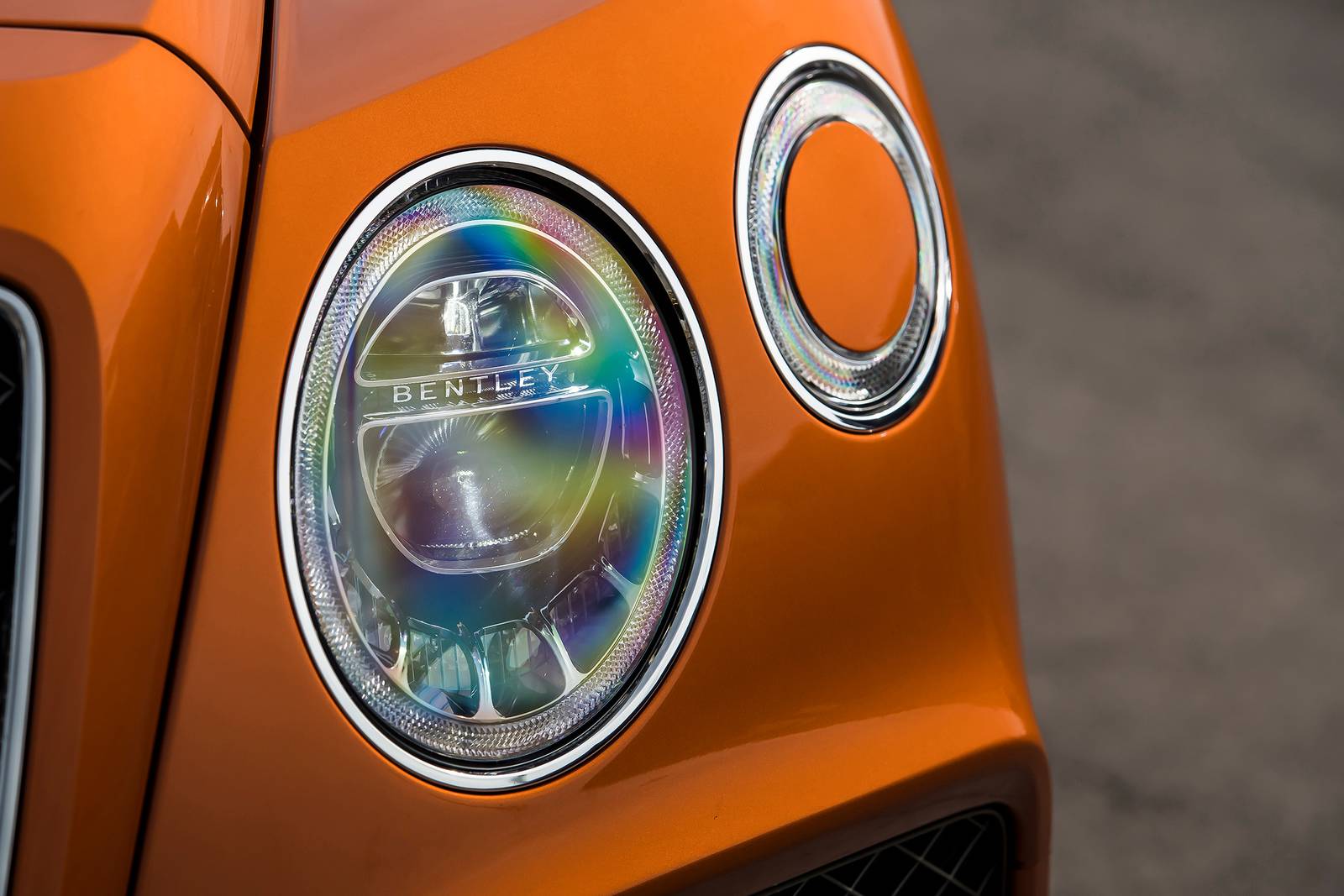 2020 Bentley Bentayga exterior EDETAIL