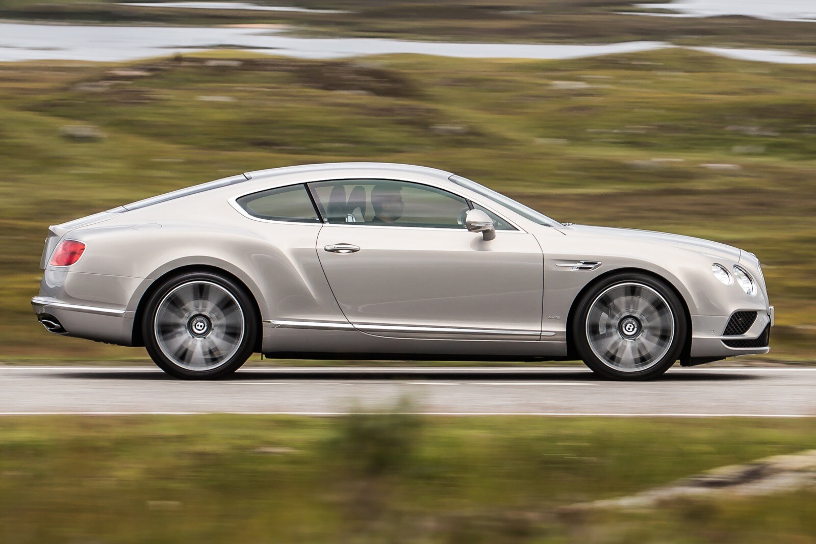 2016 Bentley Continental GT Coupe Exterior