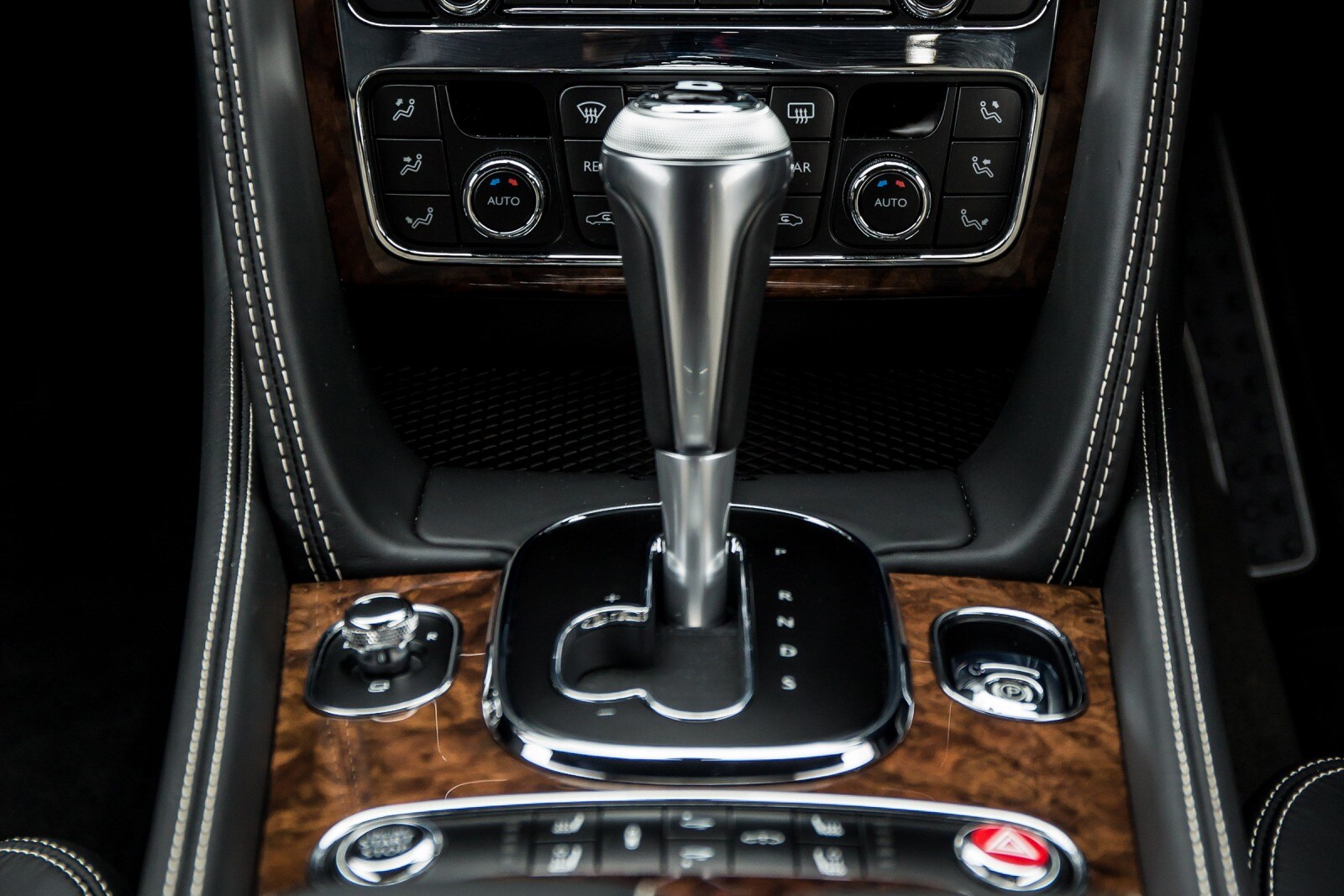 2017 Bentley Continental interior SHF