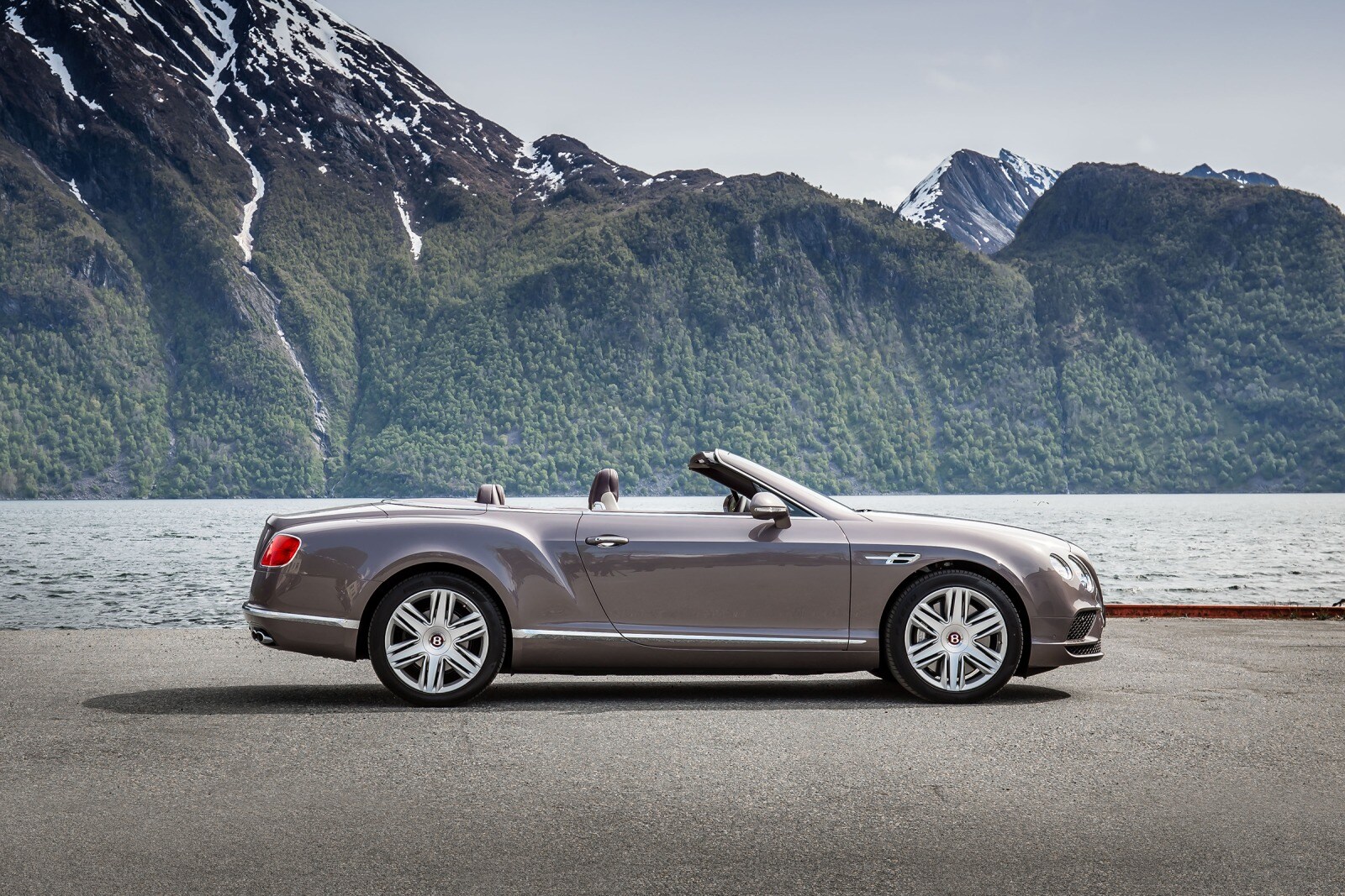 2017 Bentley Continental exterior RQ