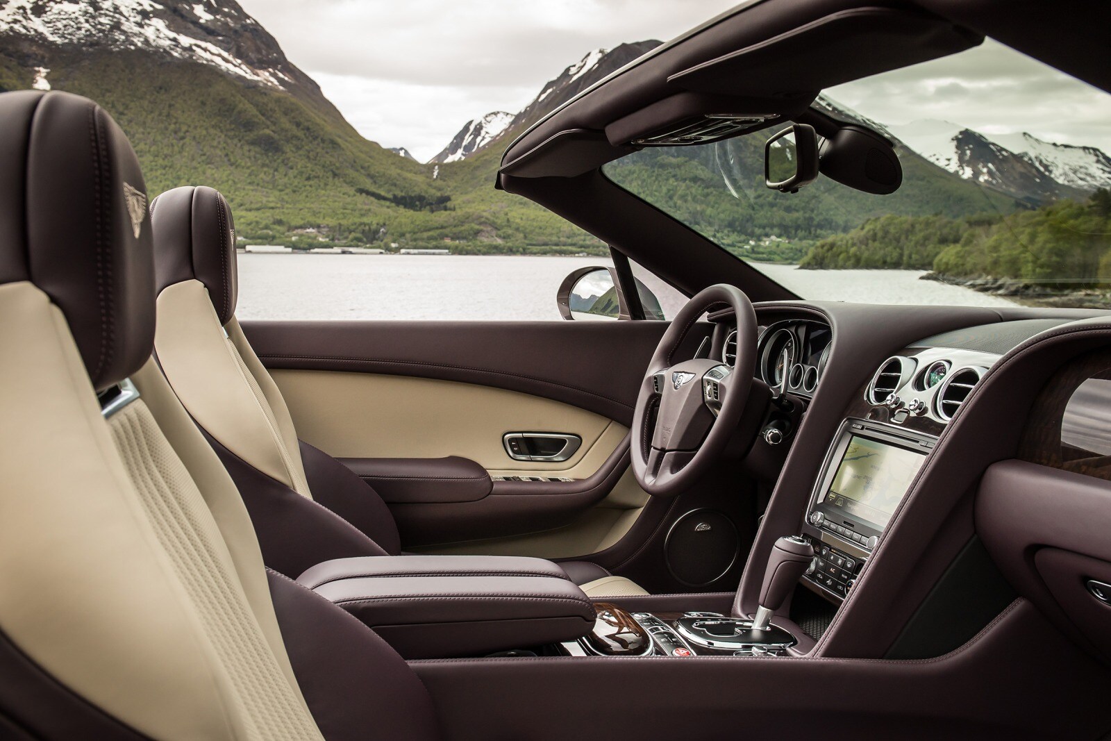 2017 Bentley Continental interior I